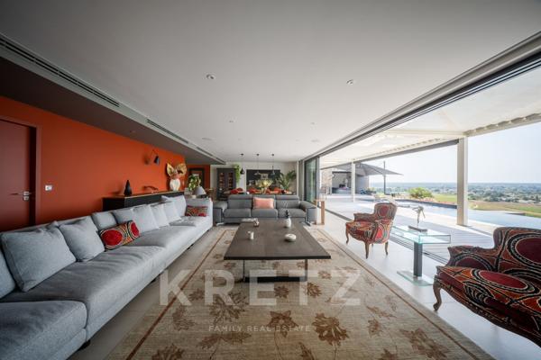 Bordeaux Rive droite - Villa avec vue sur les coteaux de l'Entre-deux-Mers, 314m² plain pied