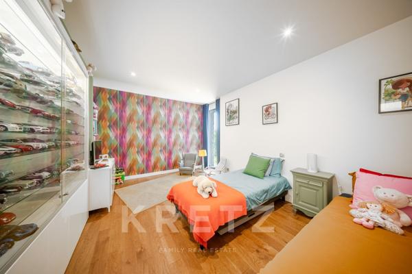 Bordeaux Rive droite - Villa avec vue sur les coteaux de l'Entre-deux-Mers, 314m² plain pied