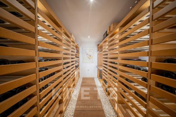 Bordeaux Rive droite - Villa avec vue sur les coteaux de l'Entre-deux-Mers, 314m² plain pied