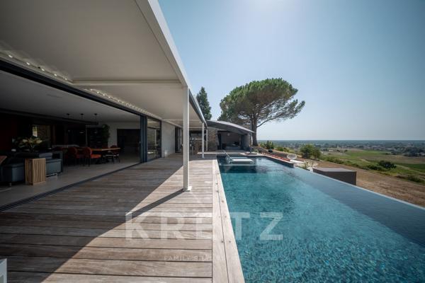 Bordeaux Rive droite - Villa avec vue sur les coteaux de l'Entre-deux-Mers, 314m² plain pied