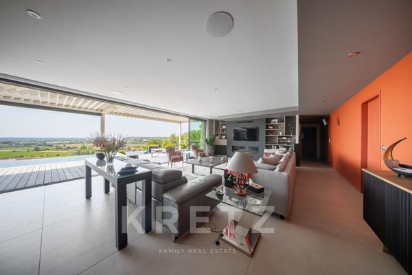 Bordeaux Rive droite - Villa avec vue sur les coteaux de l'Entre-deux-Mers, 314m² plain pied