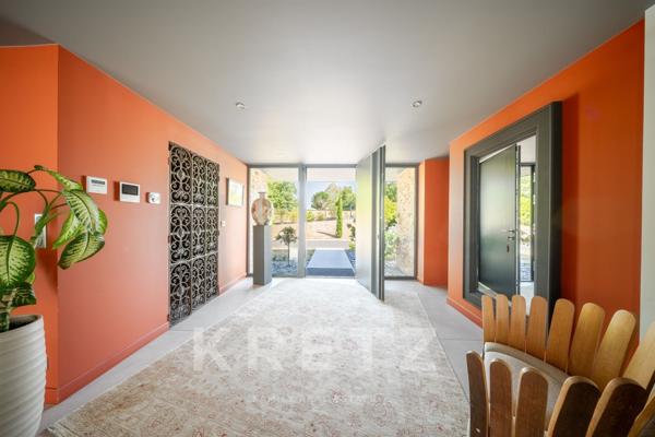 Bordeaux Rive droite - Villa avec vue sur les coteaux de l'Entre-deux-Mers, 314m² plain pied