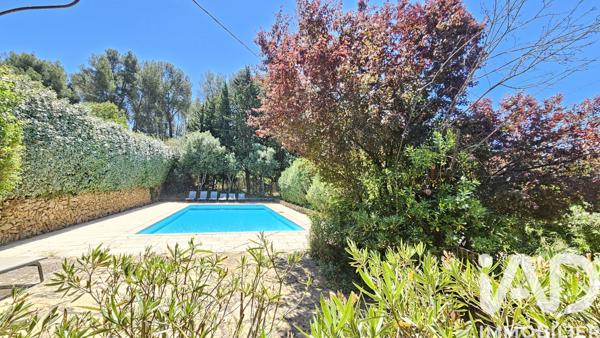 Maison à vendre 15 pièces 380 m² Le Castellet