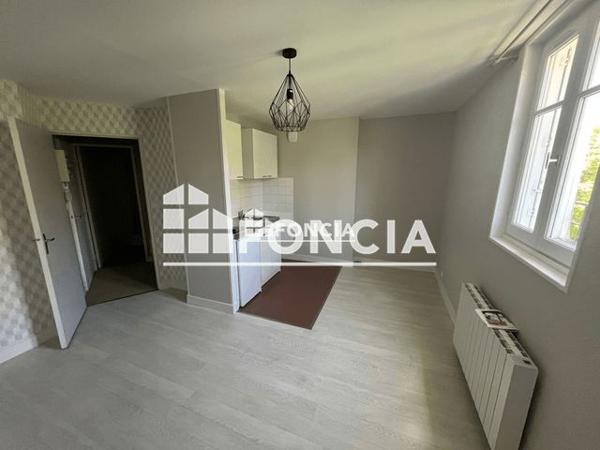 Location Studio 22.51 m² - 10 PLACE JEAN JAURES Tours 37000