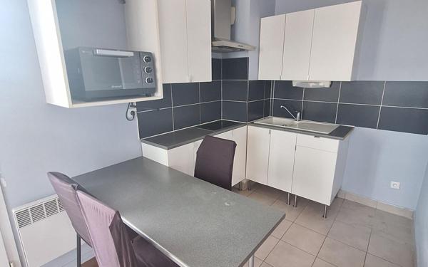 Appartement à louer    1 pièce • 26 m2 Noisy-le-Grand