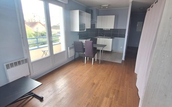 Appartement à louer    1 pièce • 26 m2 Noisy-le-Grand