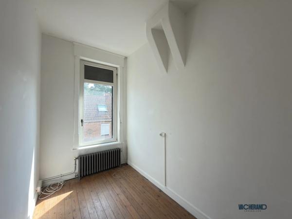Maison familiale 4 chambres - bureau - jardin - garage