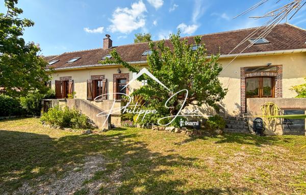 Maison 8 pièces de 141 m2 à Thorigny sur Oreuse 89260