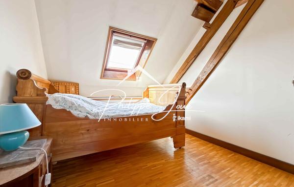 Maison 8 pièces de 141 m2 à Thorigny sur Oreuse 89260