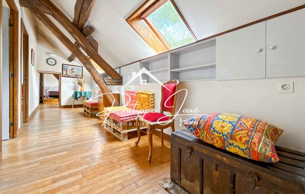 Maison 8 pièces de 141 m2 à Thorigny sur Oreuse 89260