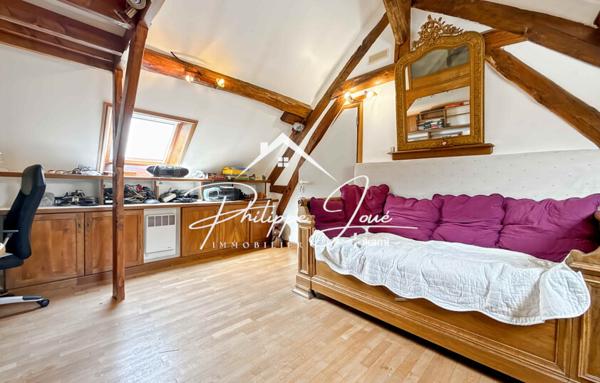 Maison 8 pièces de 141 m2 à Thorigny sur Oreuse 89260