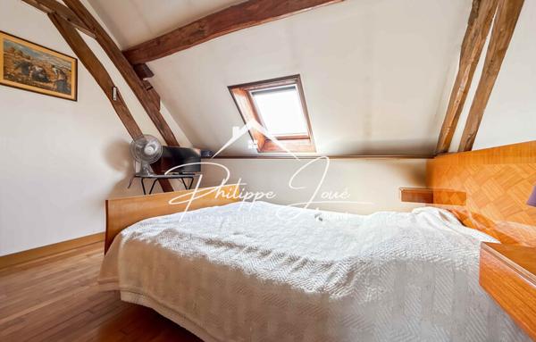 Maison 8 pièces de 141 m2 à Thorigny sur Oreuse 89260