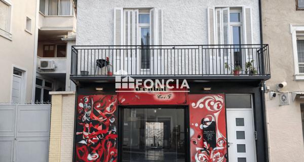 À vendre Local commercial 68 m² - Meximieux 01800