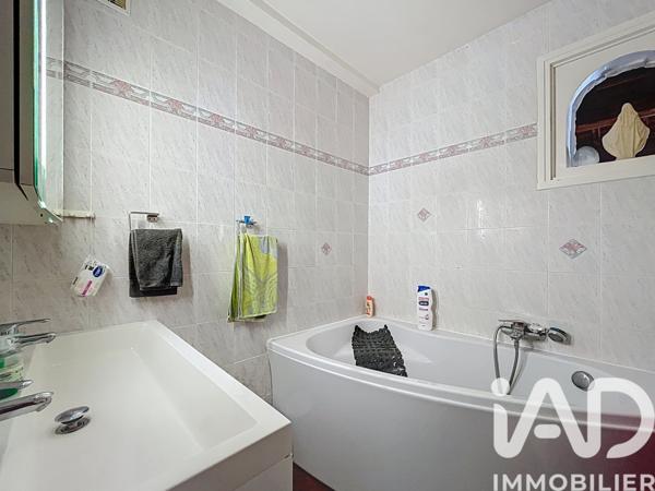 Maison à vendre 10 pièces 174 m² Maraussan