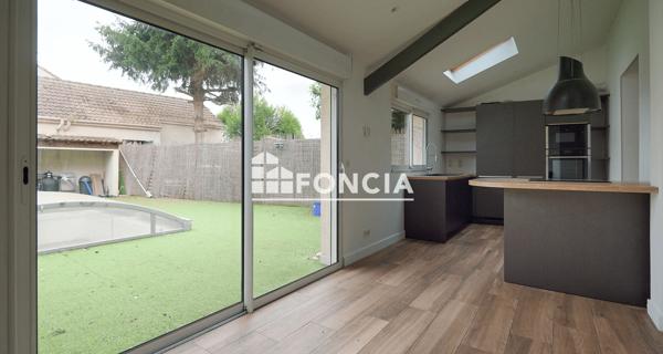 À vendre Maison 4 pièces 98 m² - Moissy-cramayel 77550
