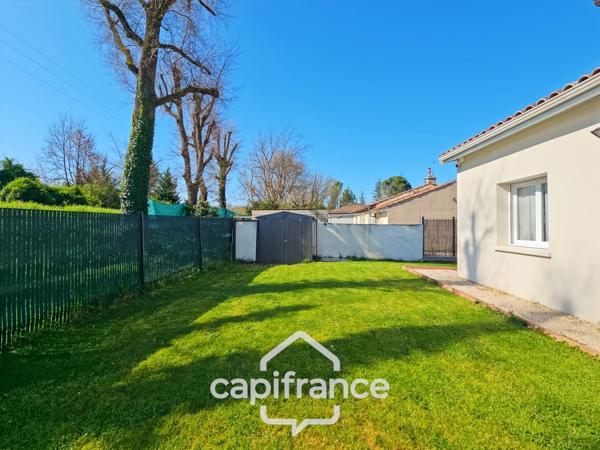 Maison de plain pied construite 2019, 3 chambres, jardin, garage, lumineuse, secteur calme, accès du jardin à la voie verte