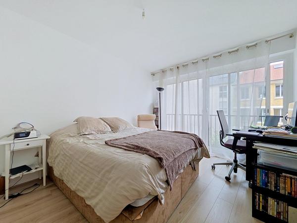 APPARTEMENT 3 PIECES BALCON QUARTIER GAMBETTA