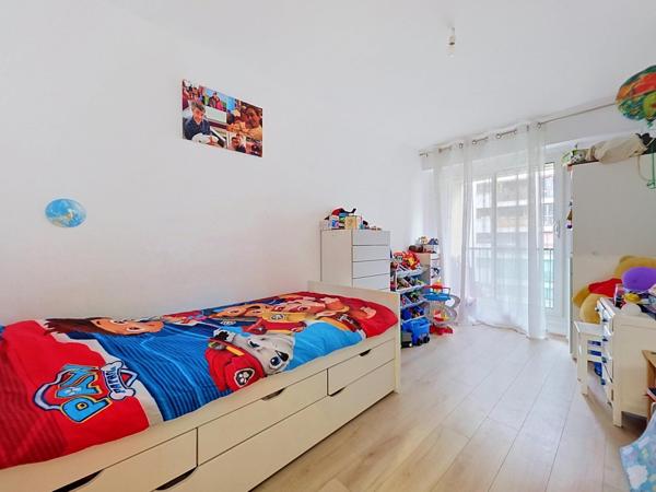 APPARTEMENT 3 PIECES BALCON QUARTIER GAMBETTA