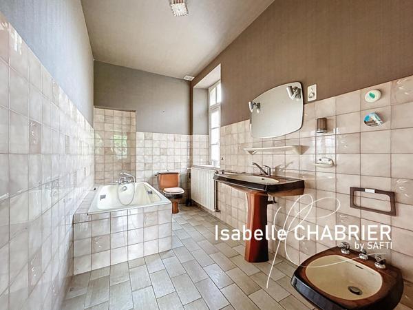 DURTAL, MAISON AVEC ACCES DIRECT A LA RIVIERE