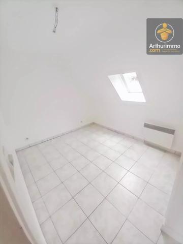 Vente                                                      Immeuble
                        
                                         165 m2                     à Beaugency