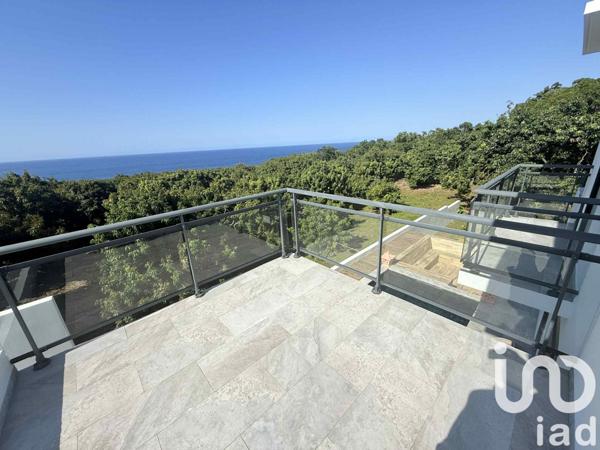 House for sale 5 rooms 146 m² Sainte-Rose