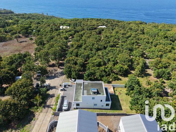 House for sale 5 rooms 146 m² Sainte-Rose