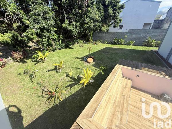 House for sale 5 rooms 146 m² Sainte-Rose