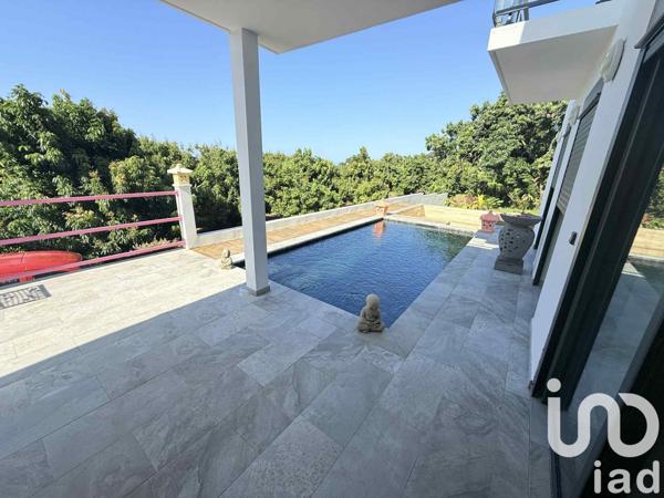 House for sale 5 rooms 146 m² Sainte-Rose