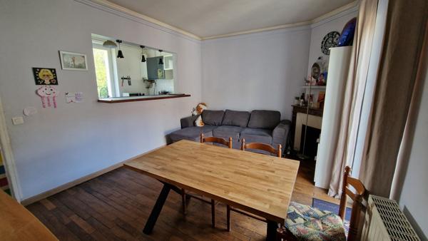 Maison Mantes La Ville de 3 chambres et 580m² de terrain