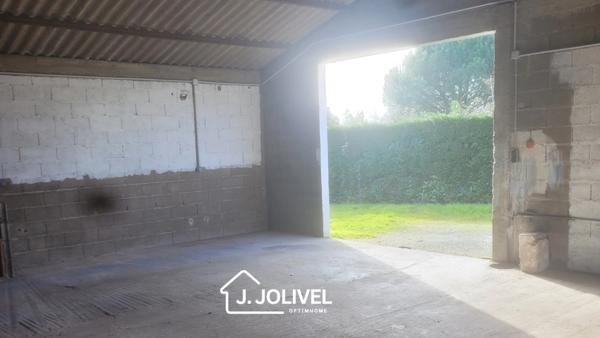 Terrain de 1000m² avec Local de 150m² en Plein Cœur de Challans (85)