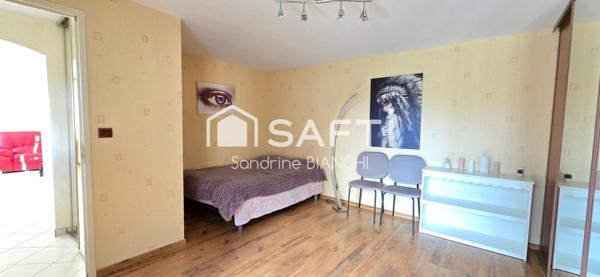 Maison de 190m² bénéficiant de 2 logements distincts