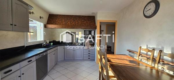 Maison de 190m² bénéficiant de 2 logements distincts