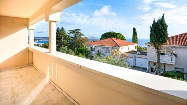 VILLA NICE VUE MER