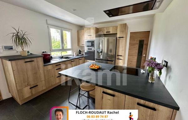 Maison entièrement rénovée au centre ville de Trégunc.