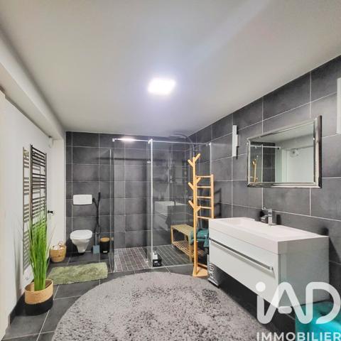 Maison à vendre 7 pièces 237 m² Cuers