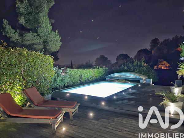 Maison à vendre 7 pièces 237 m² Cuers