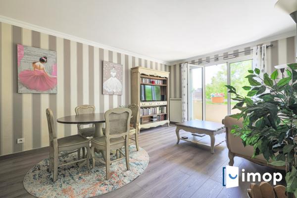 Appartement T3 traversant avec balcon et parking – centre ville