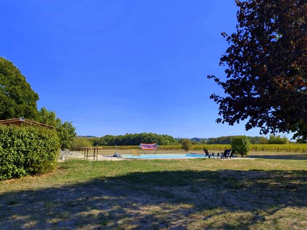 Grande Maison de 5 chambres avec Piscine proche de Blaye