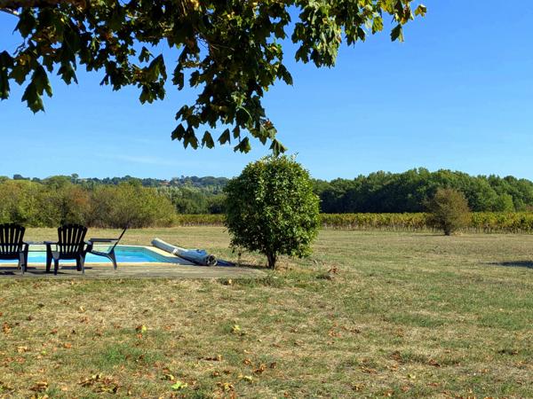 Grande Maison de 5 chambres avec Piscine proche de Blaye