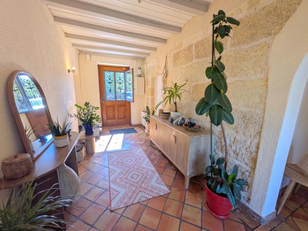 Grande Maison de 5 chambres avec Piscine proche de Blaye