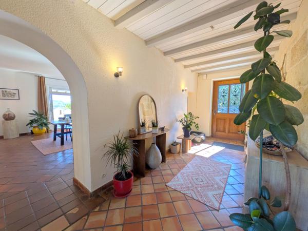 Grande Maison de 5 chambres avec Piscine proche de Blaye