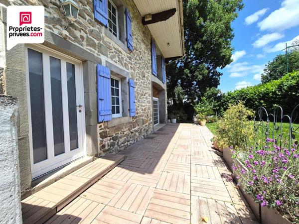 Maison en pierre 6 pièces 174 m²  - Terrain clos avec piscine - St-Cergues 74140