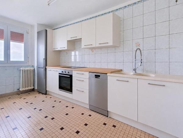 "Le Belvédère" — BEAUVAIS – Appartement T4  – Fort potentiel locatif -Aucun travaux à prévoir