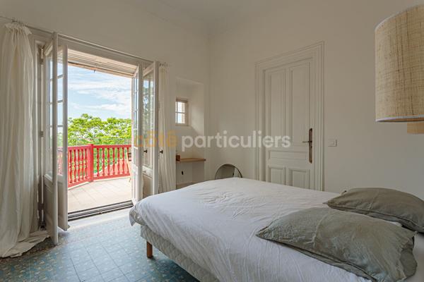 Vente
                Appartement64 m² - 3 Pièces -
                    GUETHARY (64210)
