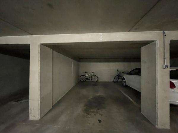 T2 de 41 m²  Terrasse, Cave et Parking  COEUR ST CYPRIEN