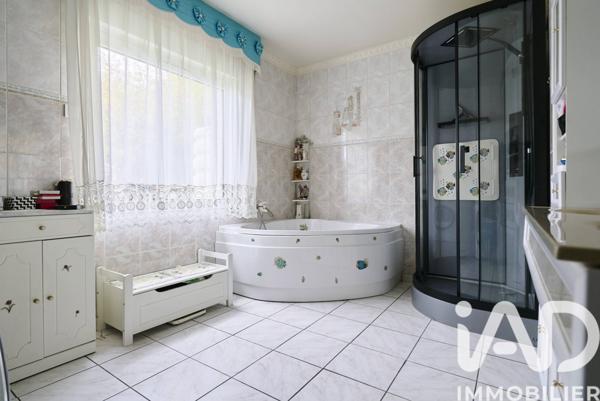Maison à vendre 6 pièces 175 m² Faches-Thumesnil