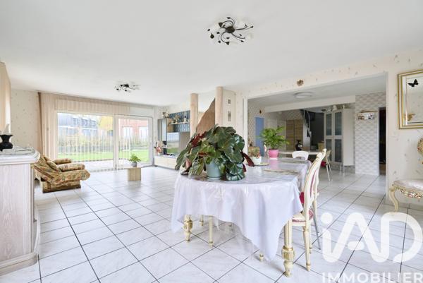 Maison à vendre 6 pièces 175 m² Faches-Thumesnil