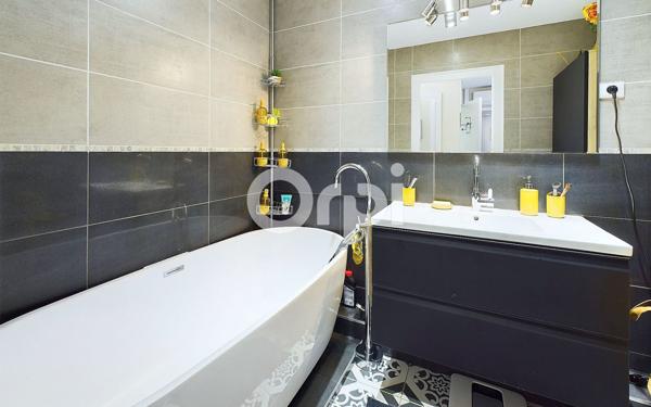 Appartement à vendre    4 pièces • 103,13 m2 Mandelieu-la-Napoule