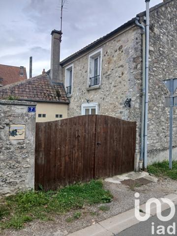 House for sale 4 rooms 67 m² Crouy-sur-Ourcq
