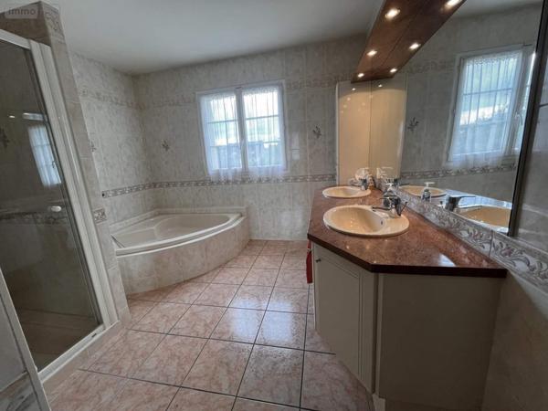 Maison à vendre à Saint-Avertin dans l'Indre-et-Loire (37550), ref : 003/2523